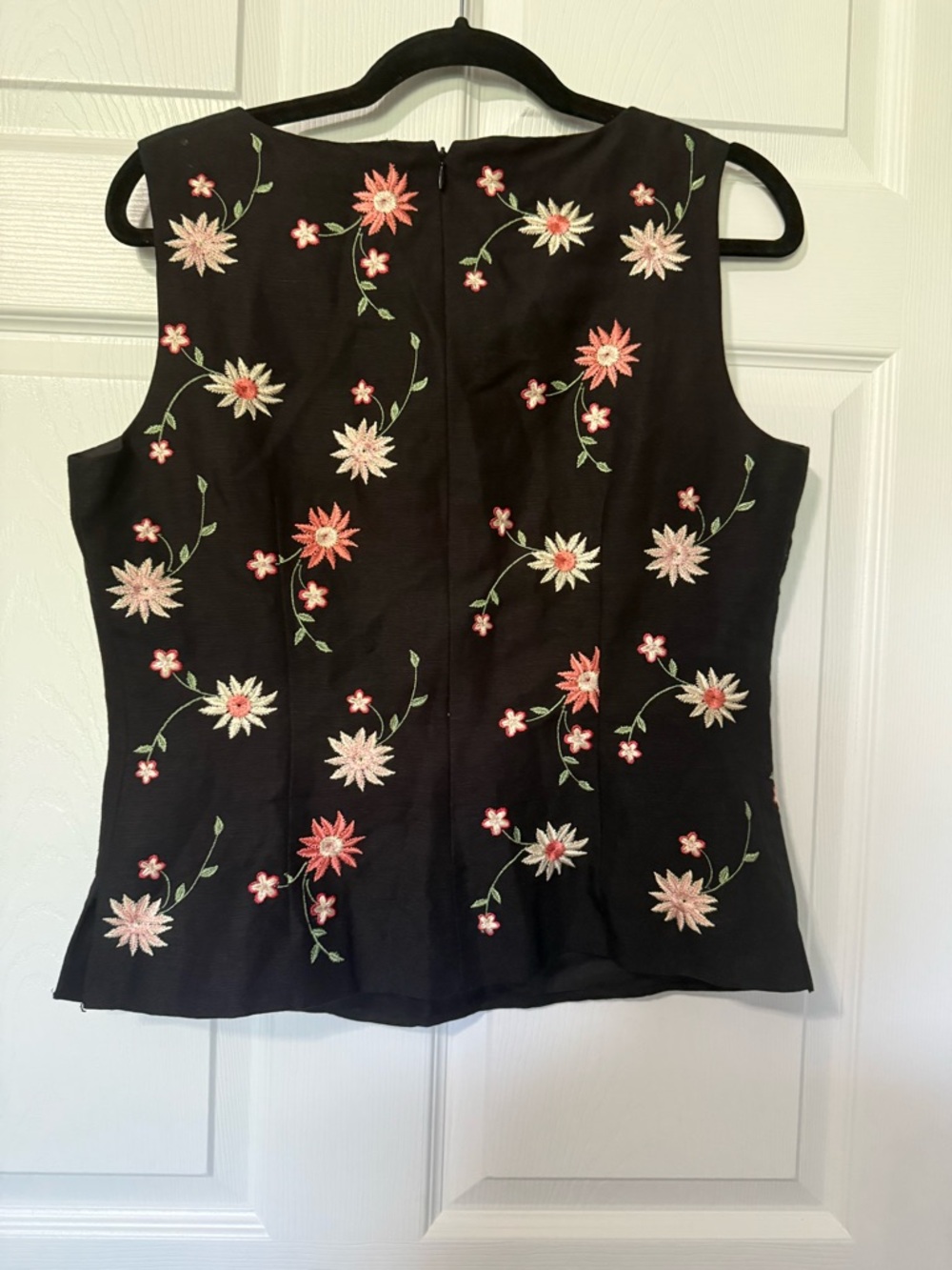 Vintage 90’s Casual Corner Annex Embroidered Shell Top- Sz 10 - Picture 5 of 7